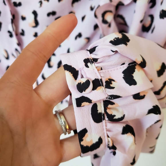 TOPSHOP Pink Animal Print Frill Tie Front Blouse Size 4 - Picture 6 of 13